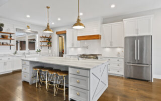 Why White Kitchen Cabinets Never Go Out of Style